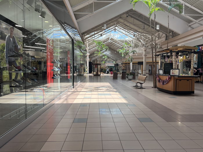 Midland Mall - July 31 2022 (newer photo)